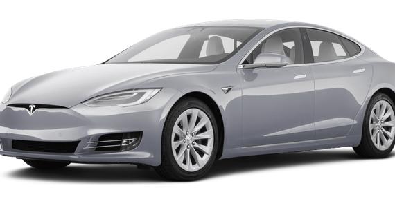 TESLA MODEL S 2018 5YJSA1E20JF261833 image